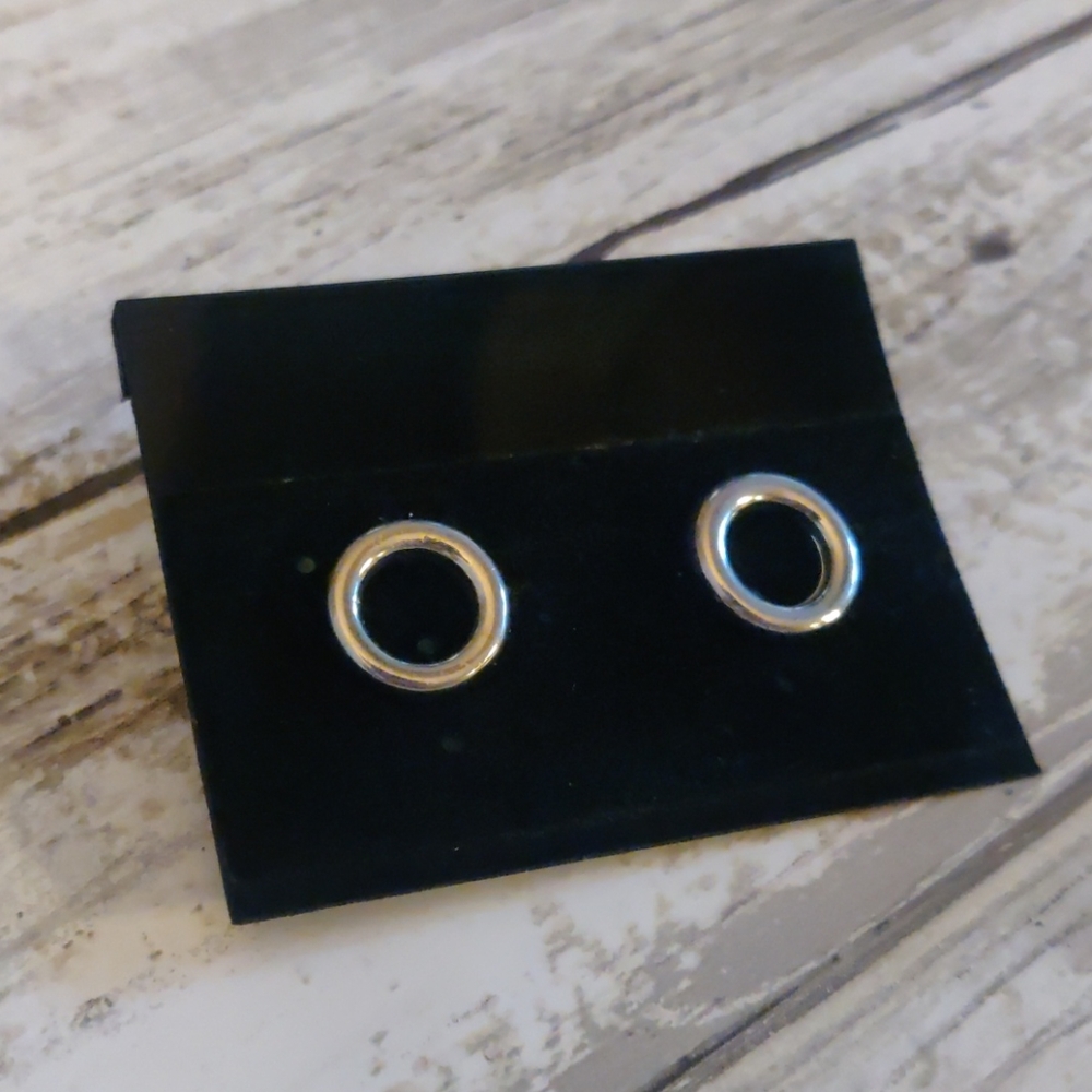 Round circle smooth earrings